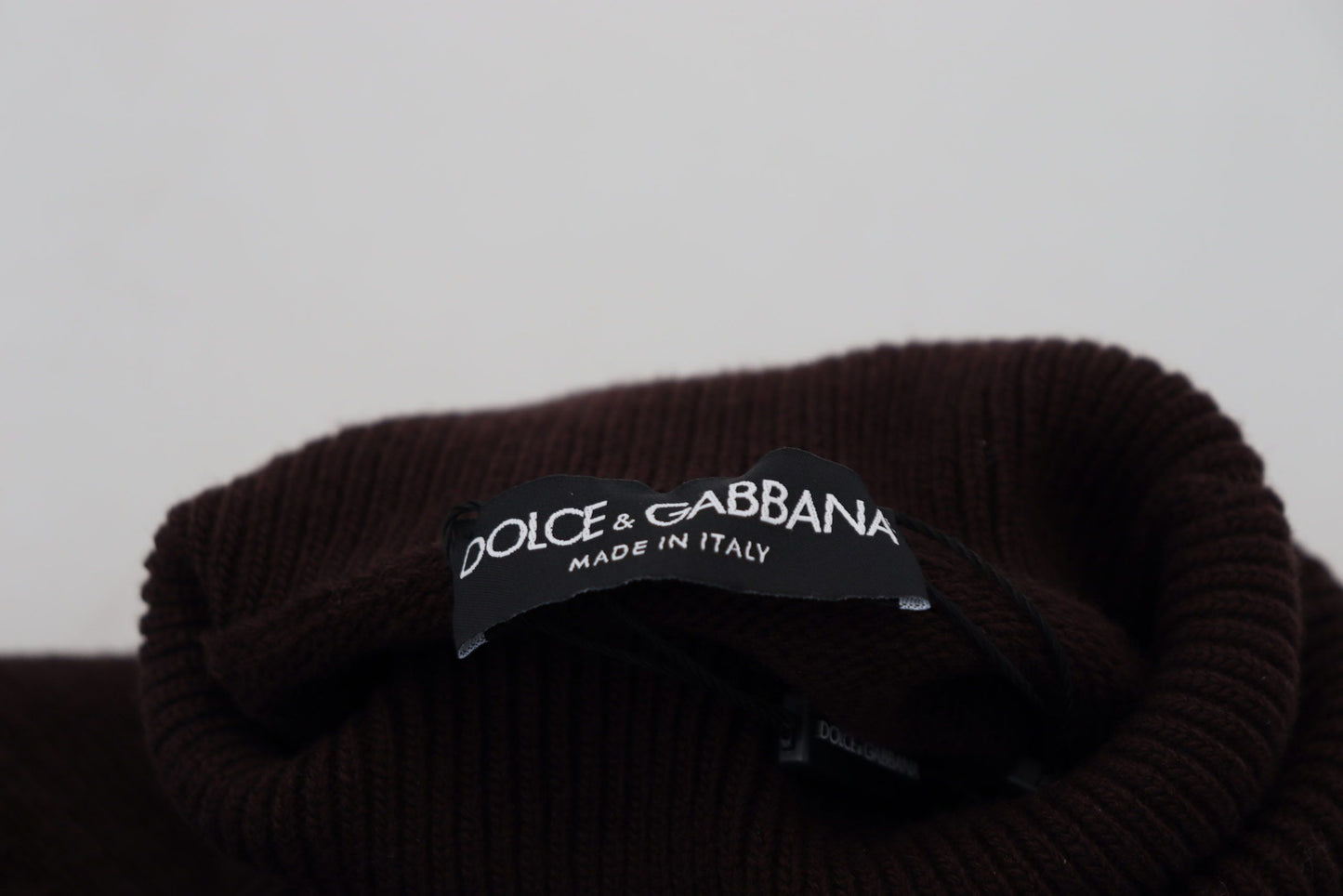 Dolce & Gabbana Elegant Turtleneck Wool Pullover Sweater